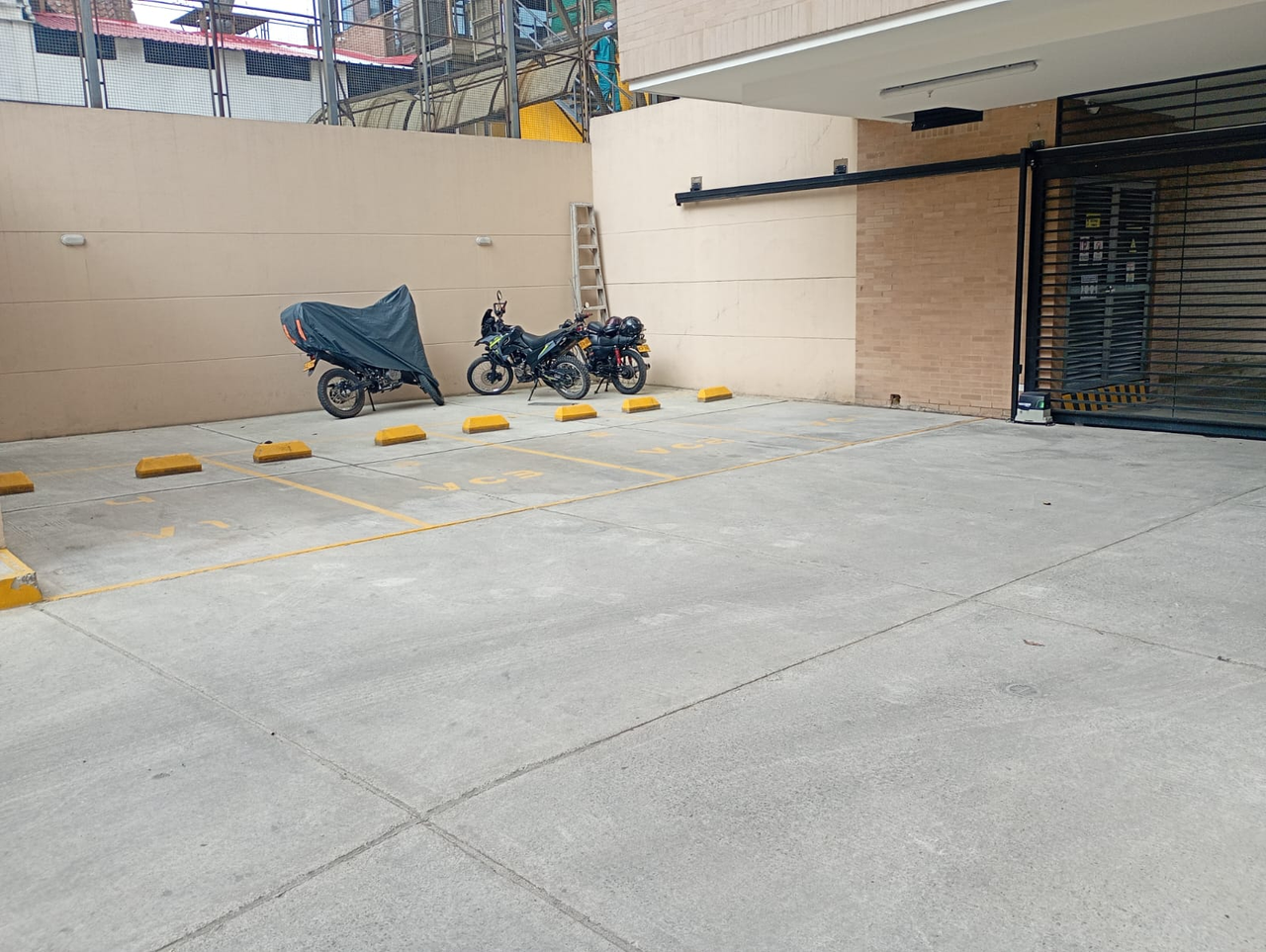 Apartamento de 1 alcoba en venta en Sagrado Corazon, Bogotá, 27 m² · foto 8 de 14