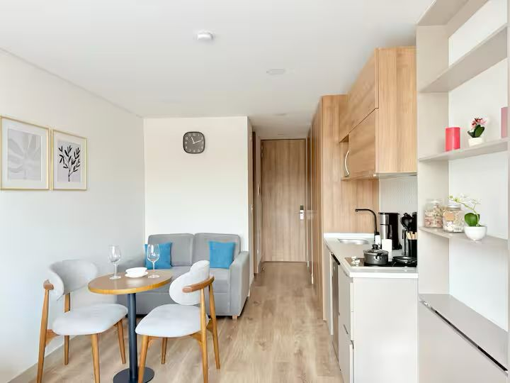 Apartamento de 1 alcoba en venta en Chico Lago, Bogotá, 26 m² · foto 3 de 20