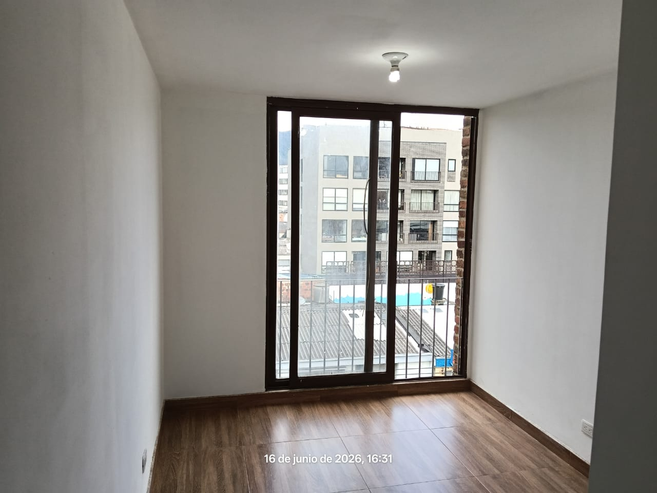 Apartamento de 3 alcobas en venta en La Floresta, Bogotá, 66 m² · foto 3 de 18