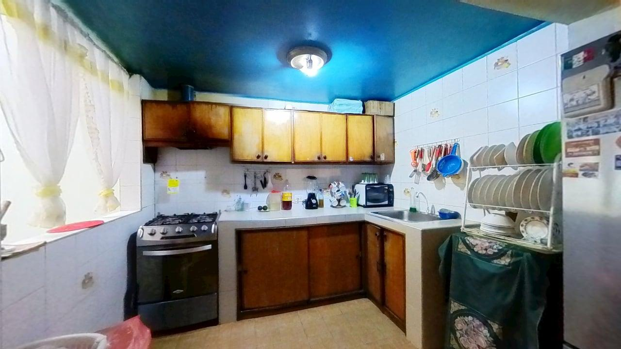 Casa de 4 alcobas en venta en Engativa, Bogotá, 300 m² · foto 5 de 17