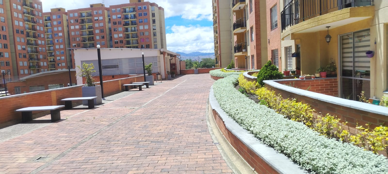 Apartamento de 3 alcobas en venta en Bavaria, Bogotá, 74 m² · foto 21 de 24