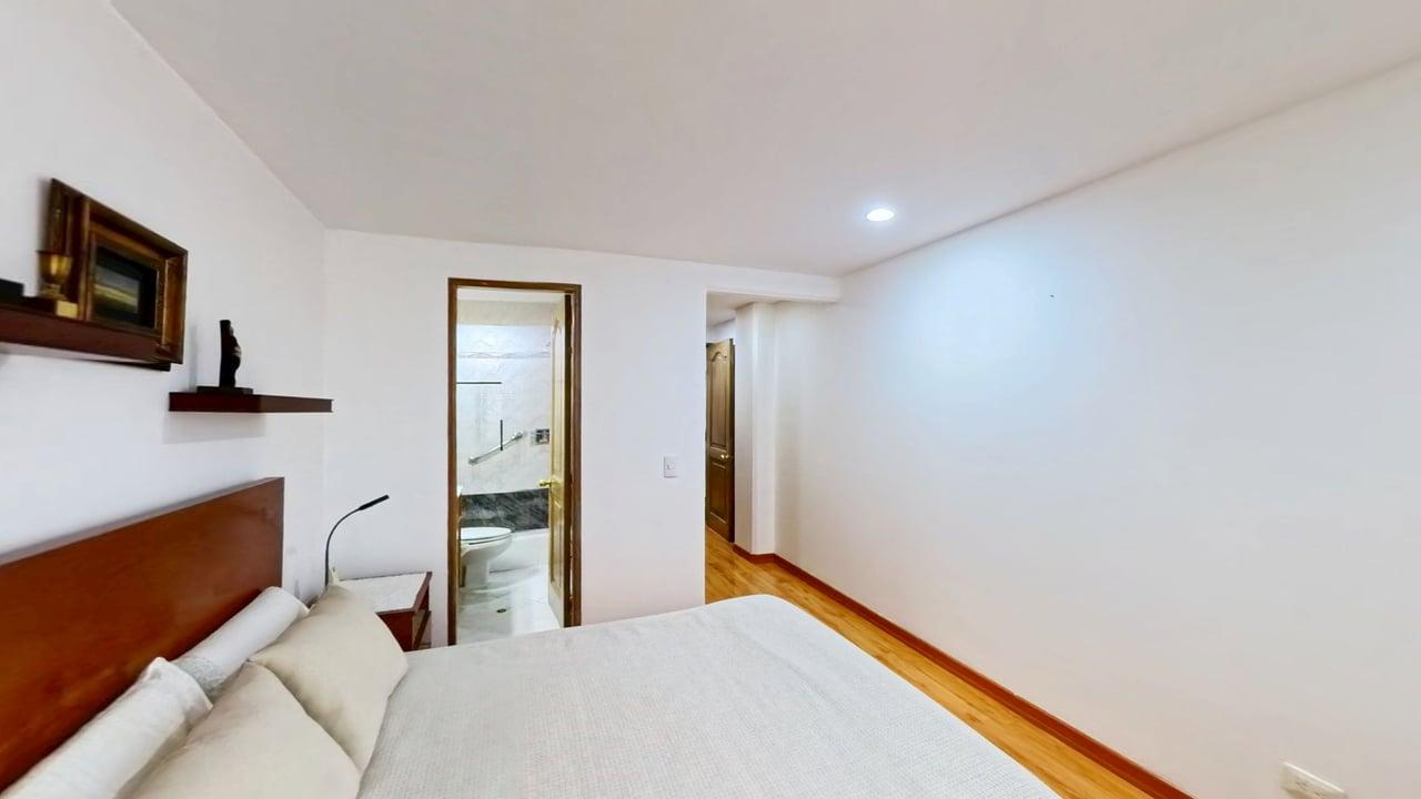 Apartamento de 2 alcobas en venta en Chico Lago, Bogotá, 83 m² · foto 13 de 24