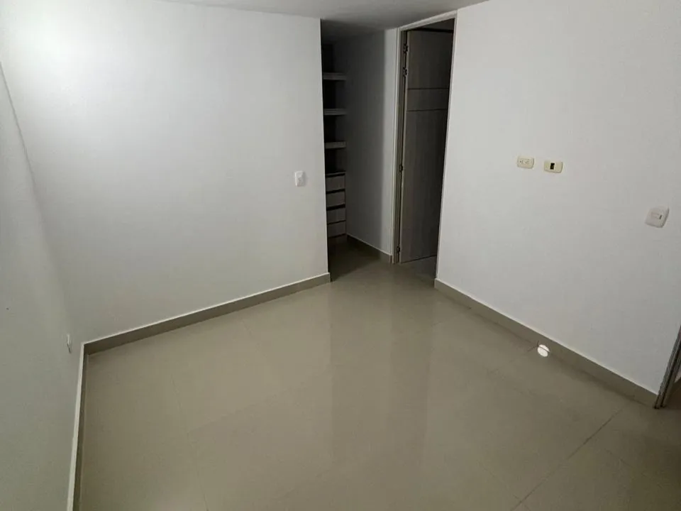 Apartamento en Alameda del Rio foto 6