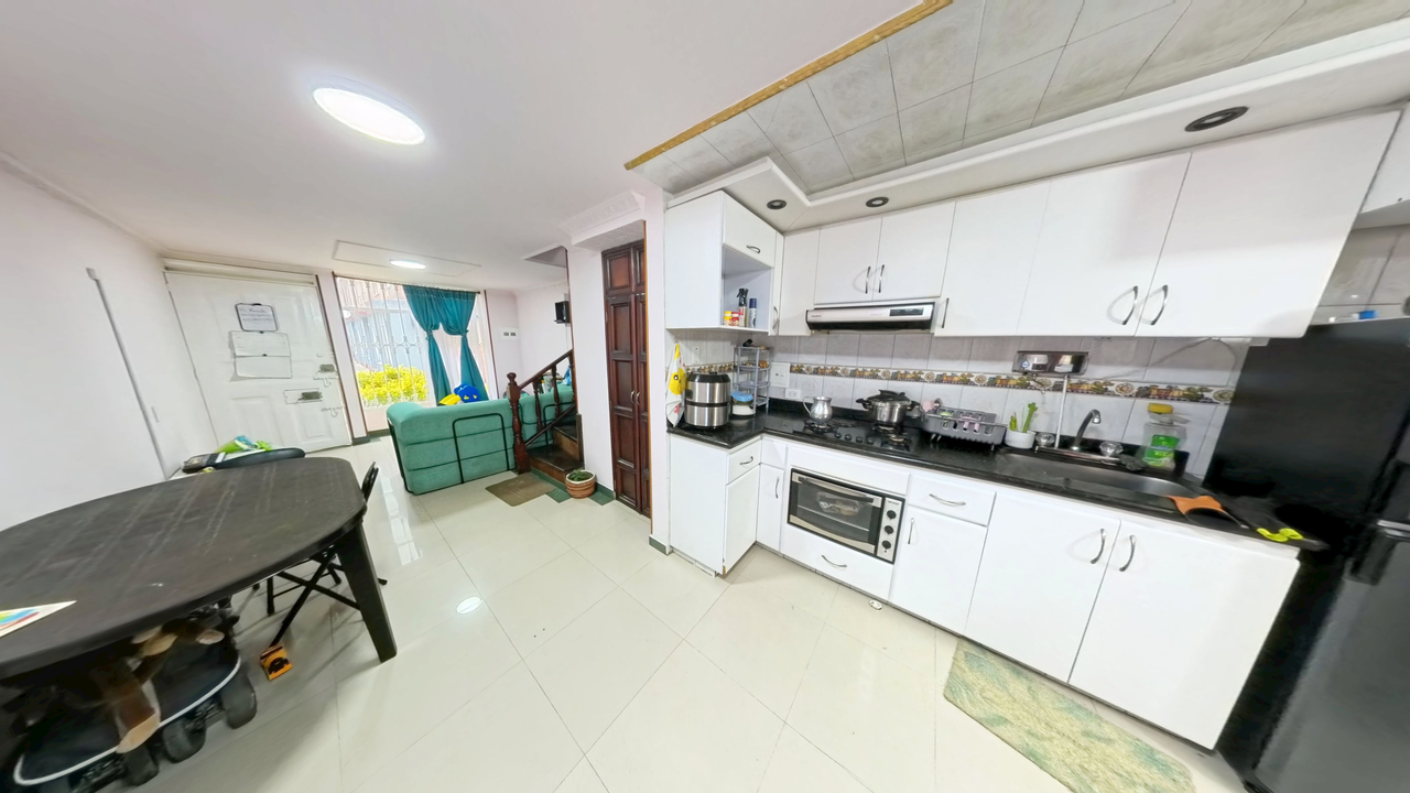 Casa de 4 alcobas en venta en Bavaria, Bogotá, 75 m² · foto 3 de 24