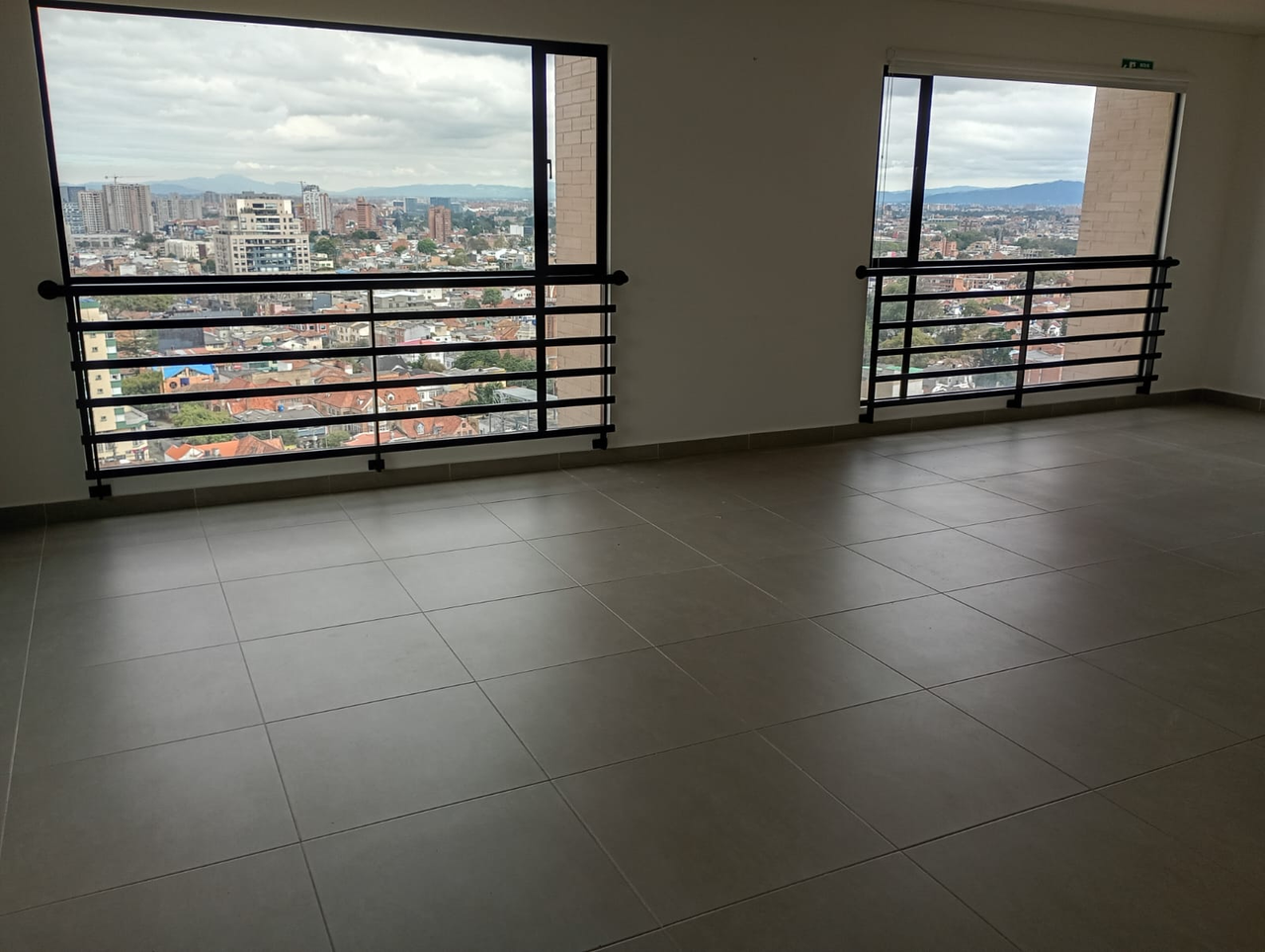 Apartamento de 1 alcoba en venta en Sagrado Corazon, Bogotá, 27 m² · foto 10 de 14