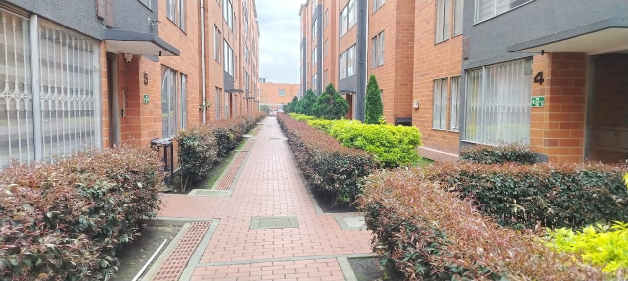 Apartamento en venta en Calandaima, Bogotá · foto 23 de 24