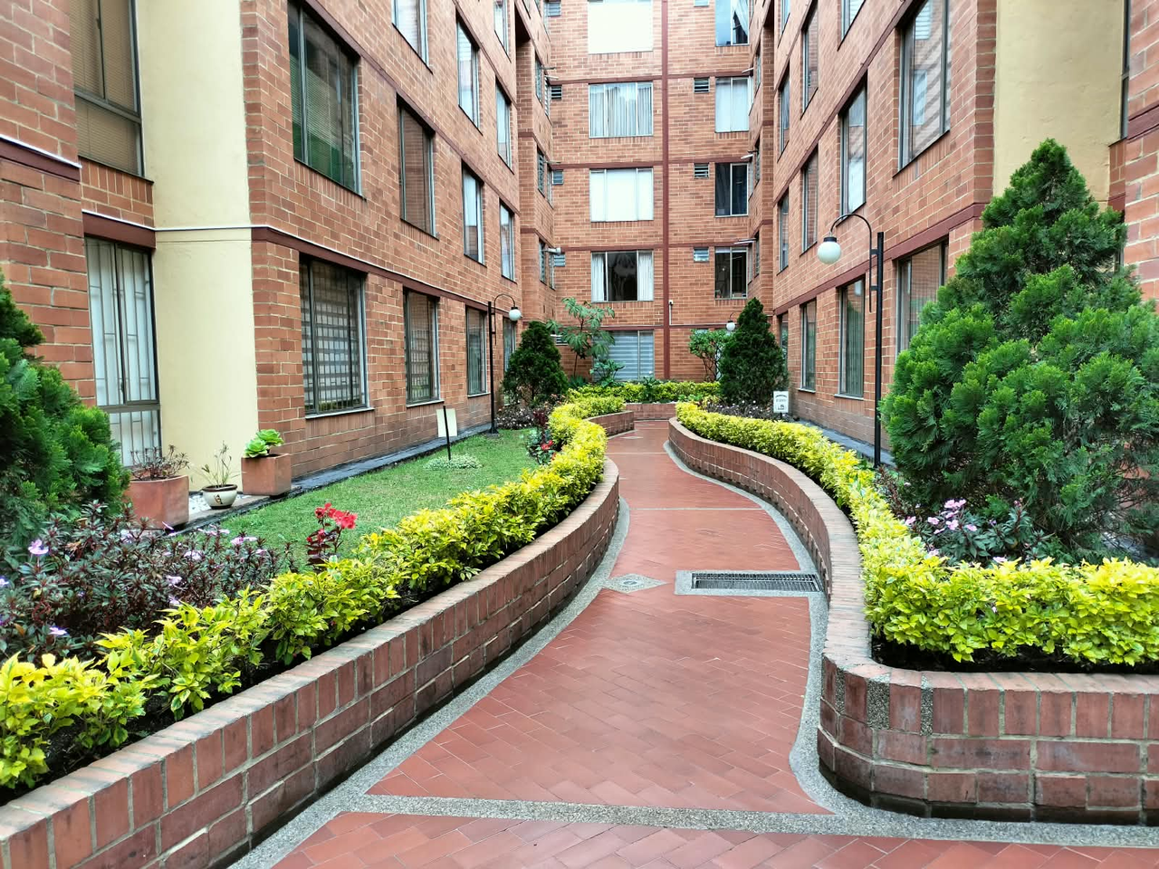 Apartamento de 3 alcobas en venta en Los Cedros, Bogotá, 62 m² · foto 17 de 22