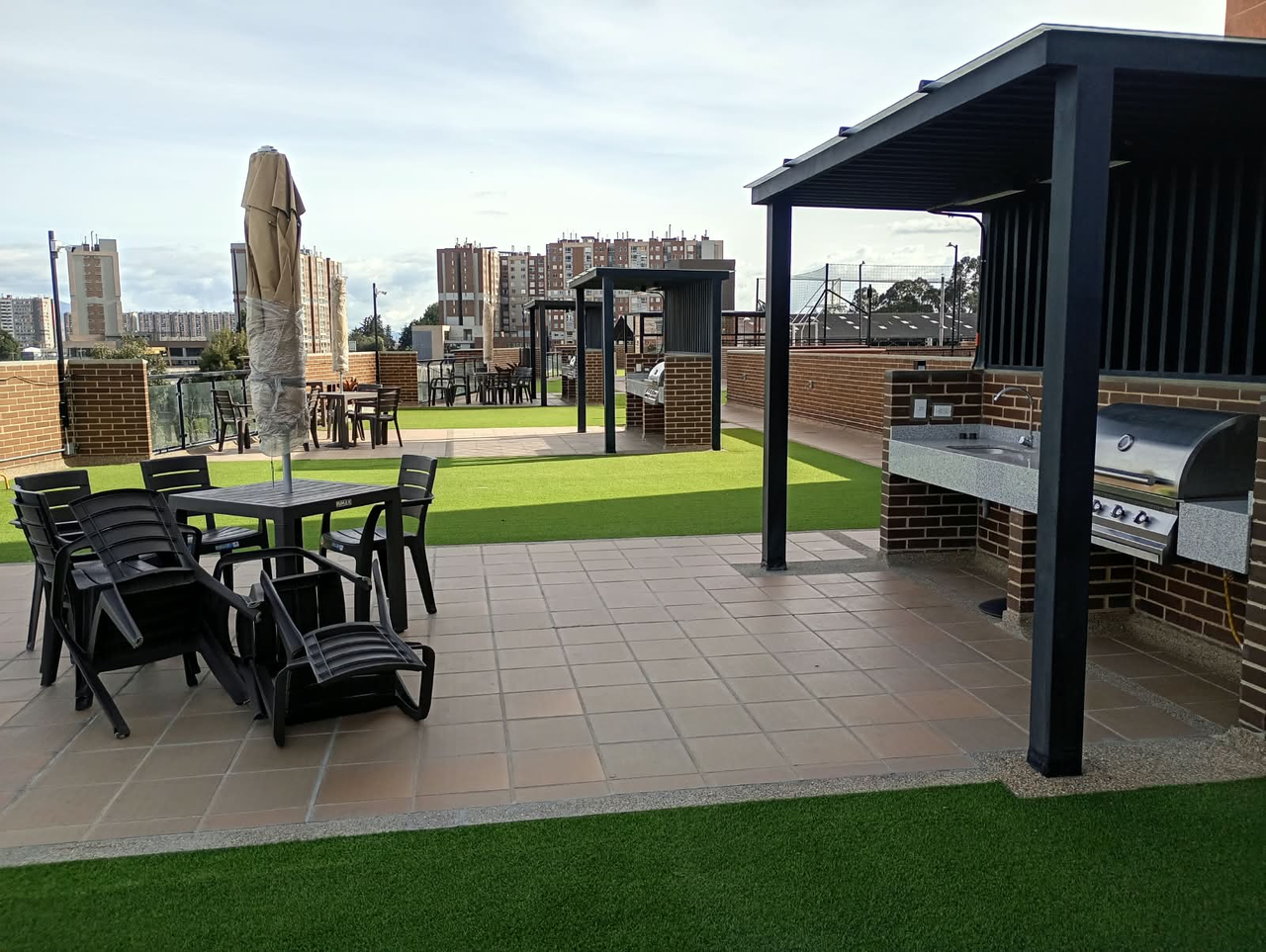 Apartamento de 2 alcobas en venta en Fontibon San Pablo, Bogotá, 46 m² · foto 18 de 24