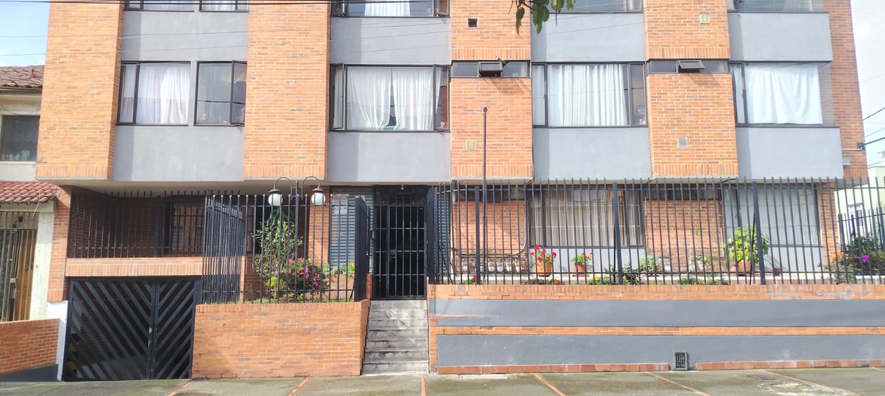 Apartamento en venta en Galerias, Bogotá · foto 15 de 16