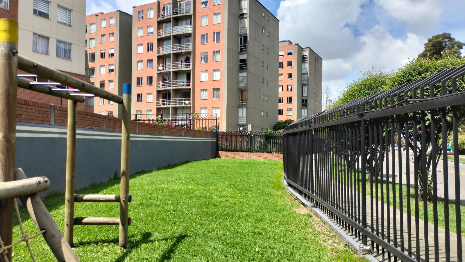 Apartamento de 3 alcobas en venta en Granjas De Techo, Bogotá, 57 m² · foto 20 de 24