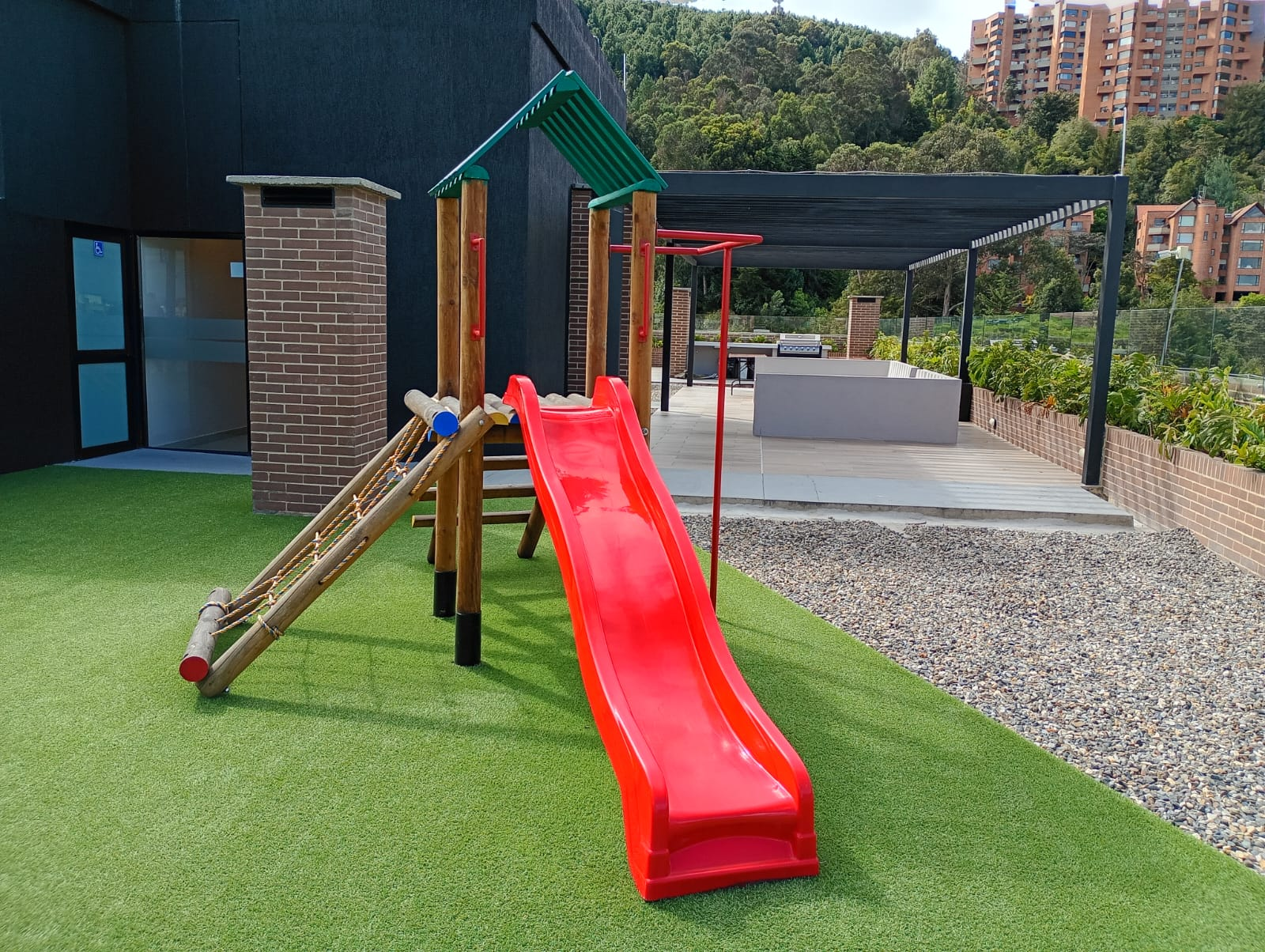 Apartamento en venta en Los Cedros, Bogotá · foto 14 de 16