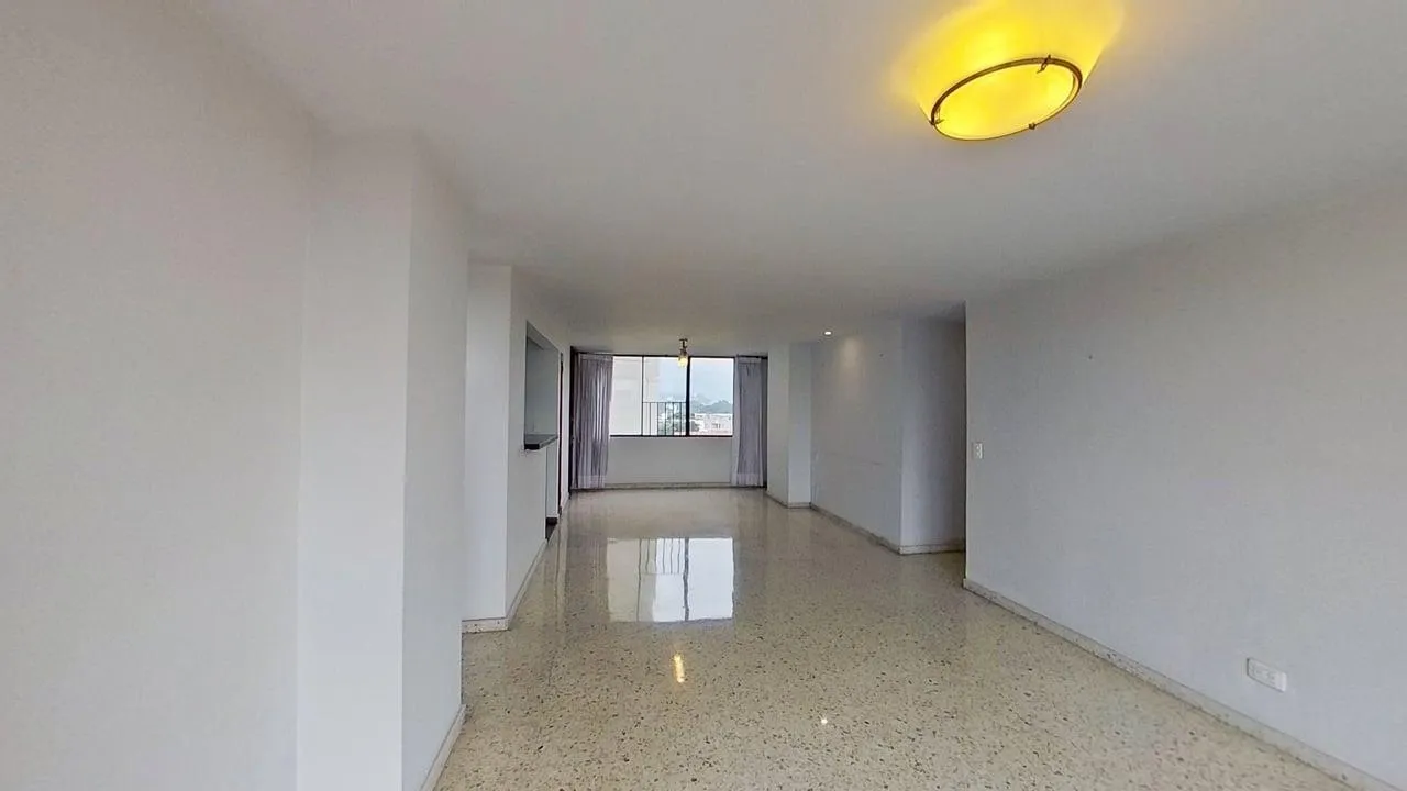 Apartamento en Prados Norte foto 2