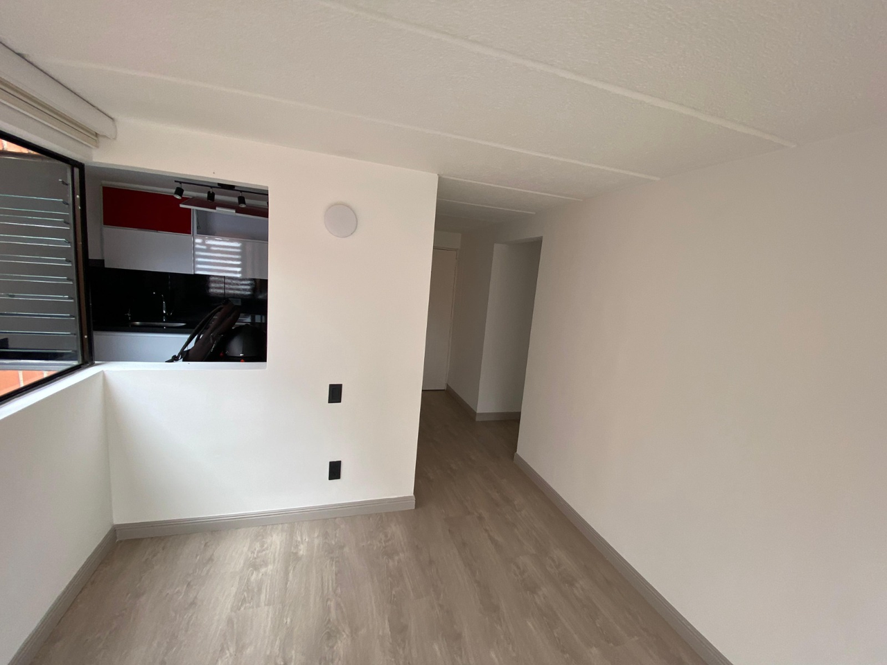 Apartamento de 2 alcobas en venta en Bolivia, Bogotá, 49 m² · foto 3 de 9
