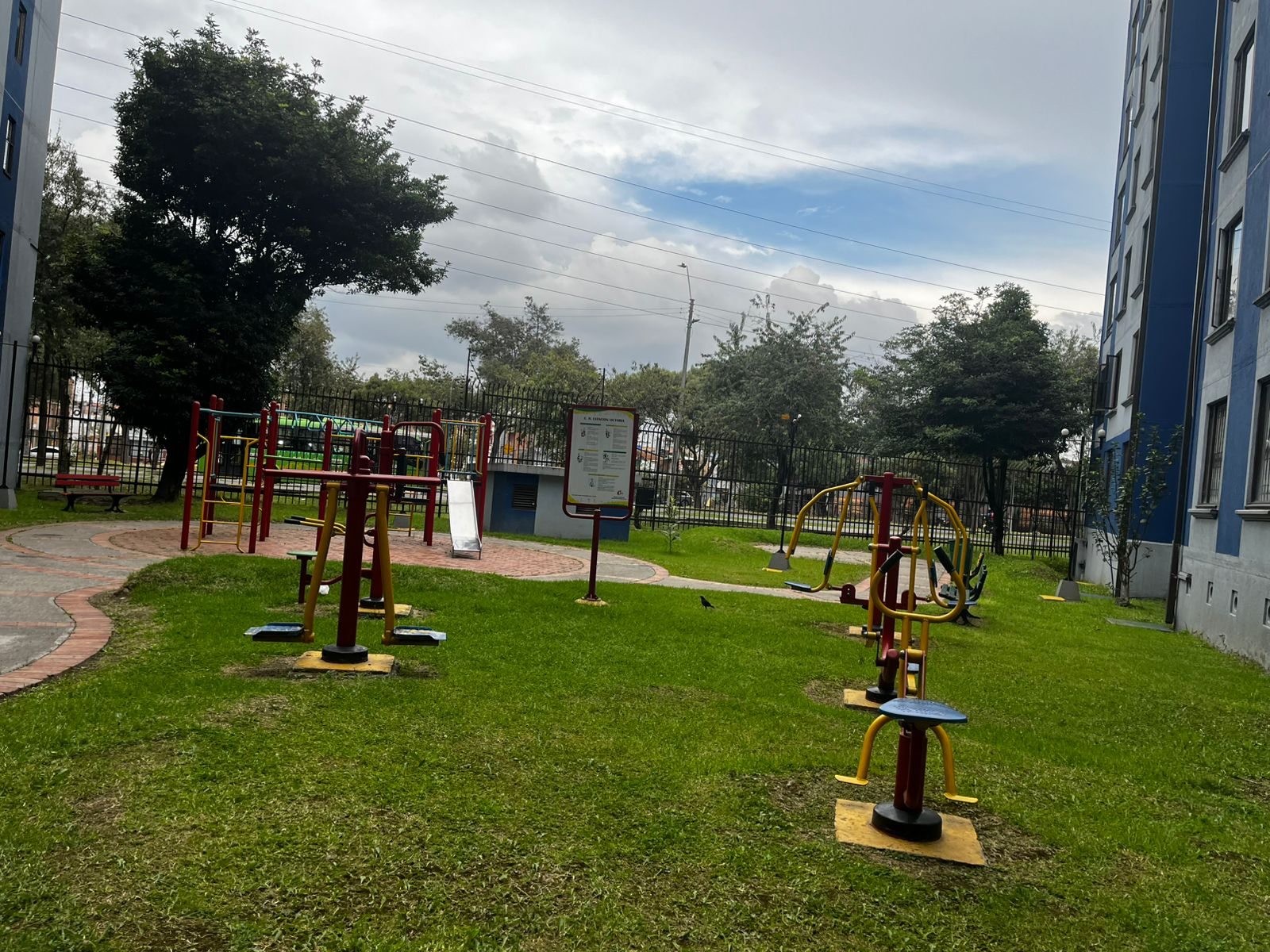 Apartamento de 3 alcobas en venta en Granjas De Techo, Bogotá, 127 m² · foto 22 de 24