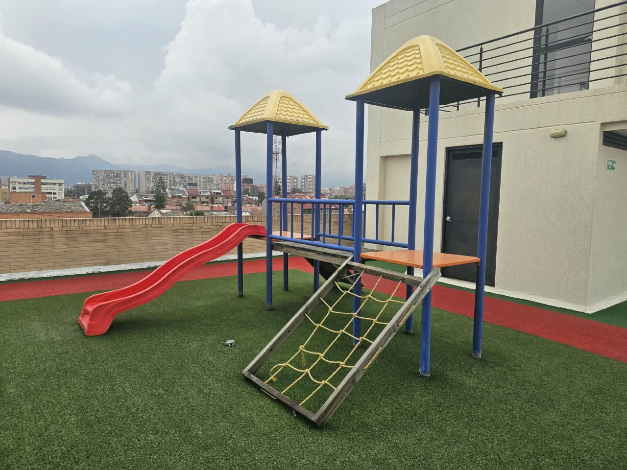 Apartamento en venta en Niza, Bogotá · foto 14 de 24