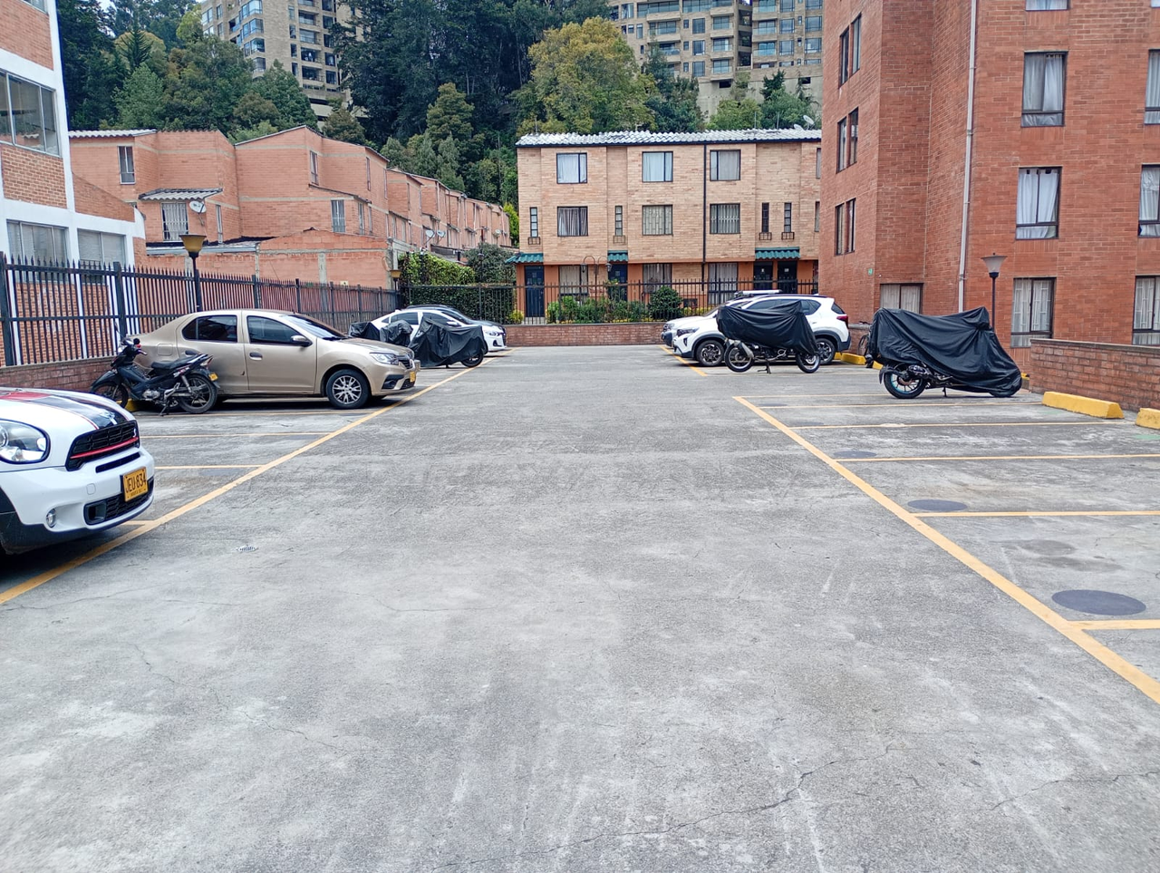Apartamento de 3 alcobas en venta en El Rincon, Bogotá, 67 m² · foto 18 de 21