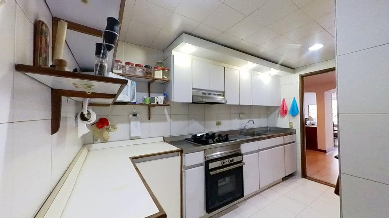 Apartamento de 3 alcobas en venta en Chico Lago, Bogotá, 116 m² · foto 7 de 24