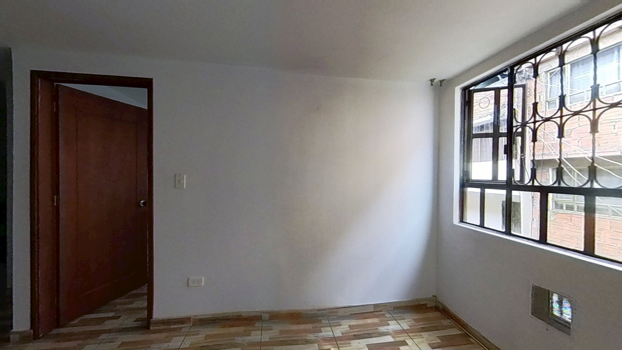 Casa en venta en Ismael Perdomo, Bogotá · foto 3 de 24