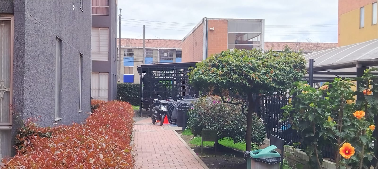 Apartamento en venta en Calandaima, Bogotá · foto 17 de 24