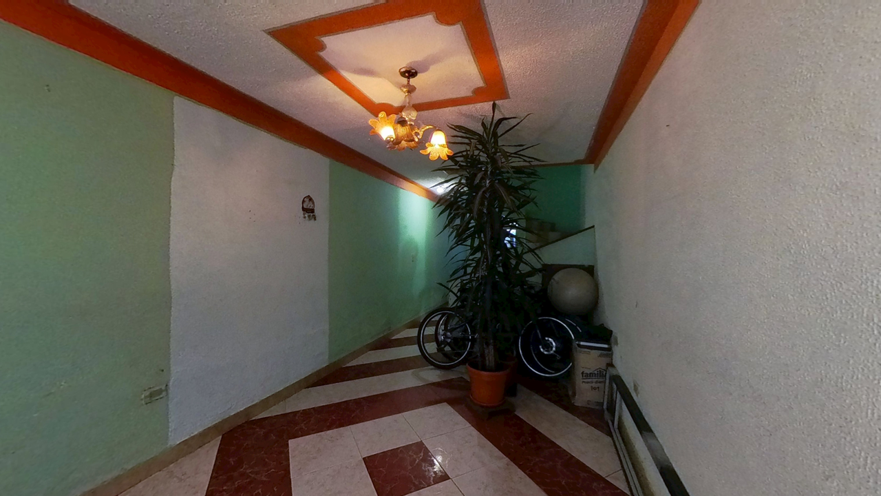 Casa en venta en Engativa, Bogotá · foto 2 de 23