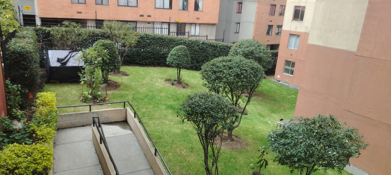 Apartamento en venta en Ismael Perdomo, Bogotá · foto 21 de 23