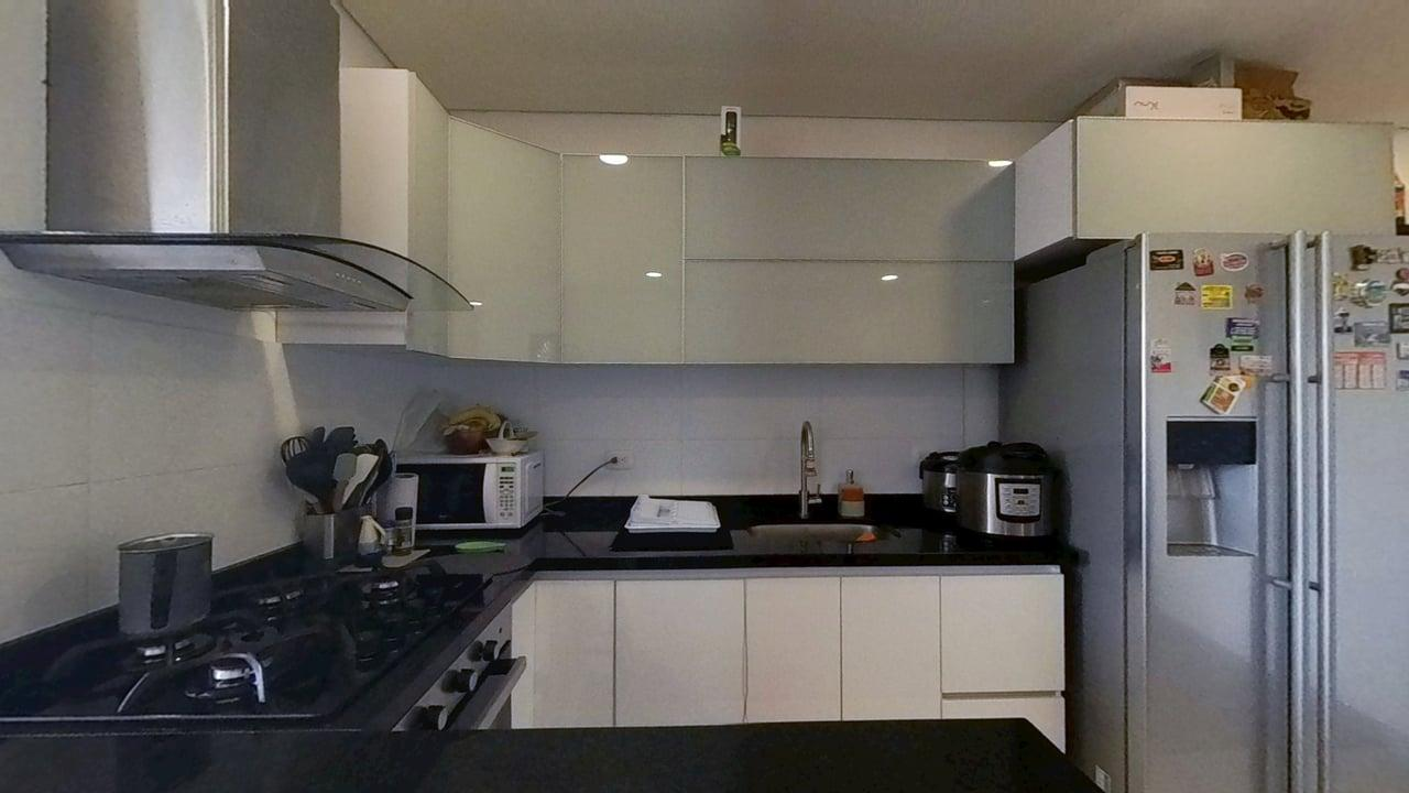 Apartamento en venta en Niza, Bogotá · foto 4 de 24