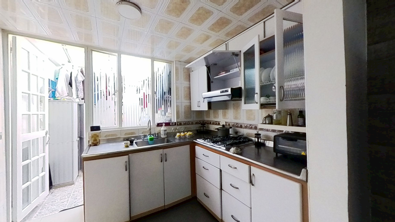 Casa de 7 alcobas en venta en Santa Cecilia, Bogotá, 201 m² · foto 6 de 19