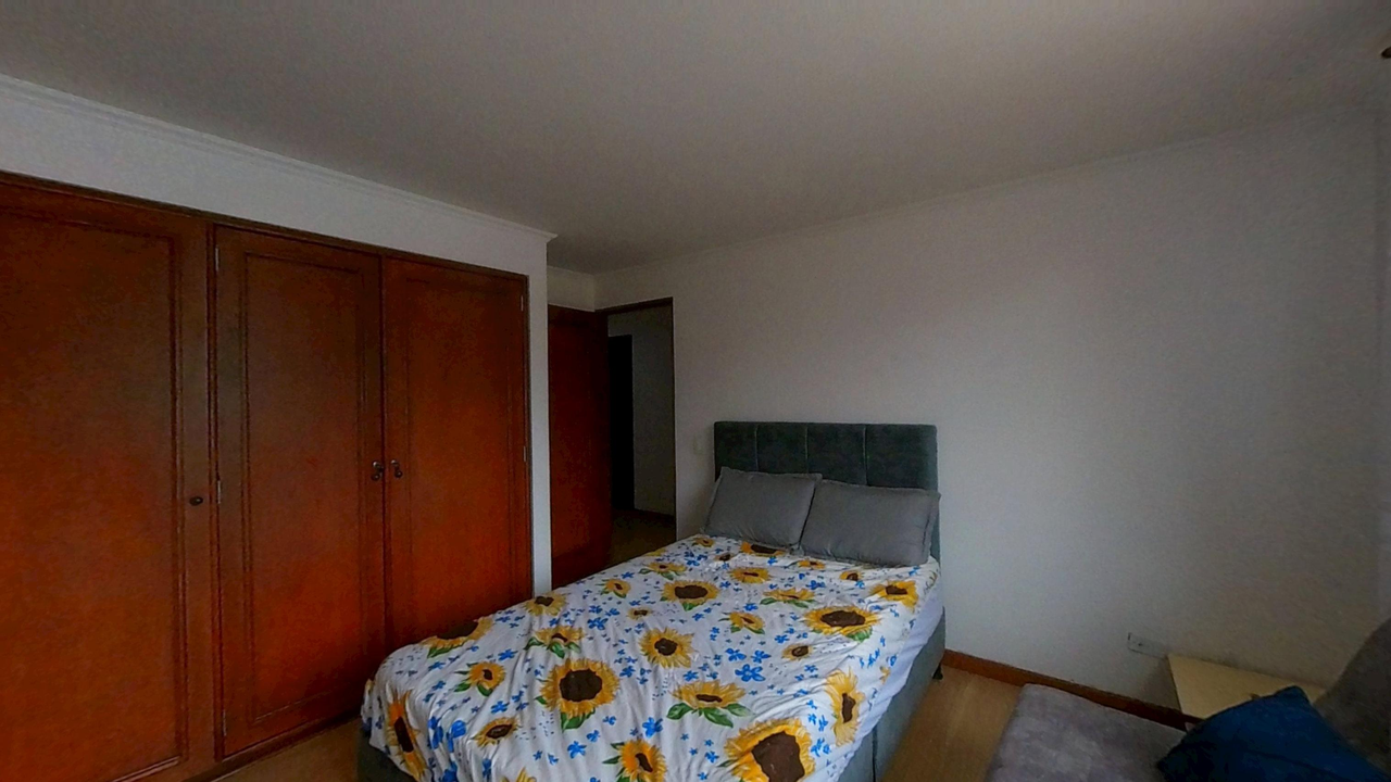 Apartamento de 3 alcobas en venta en Chico Lago, Bogotá, 84 m² · foto 11 de 19