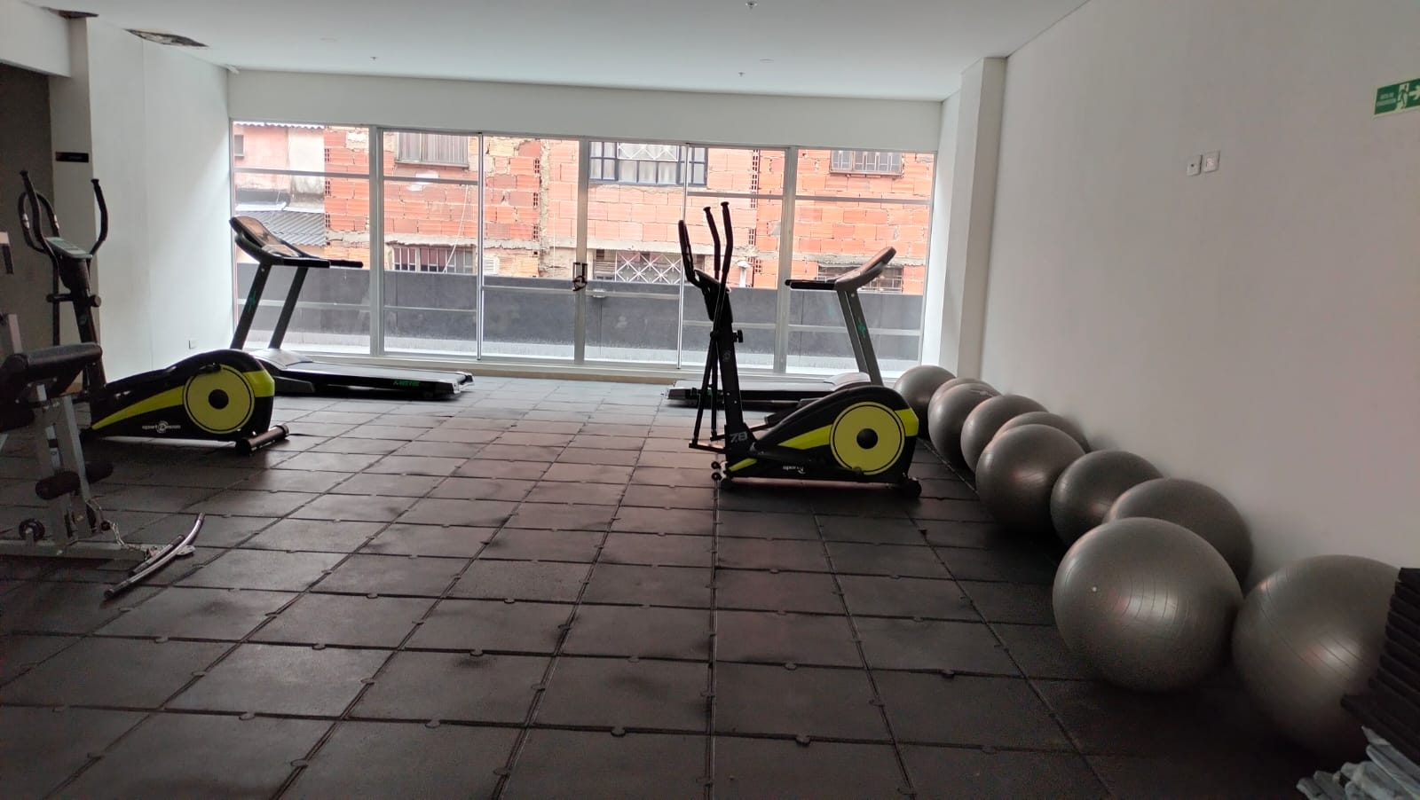Apartamento de 2 alcobas en venta en Ismael Perdomo, Bogotá, 47 m² · foto 21 de 24