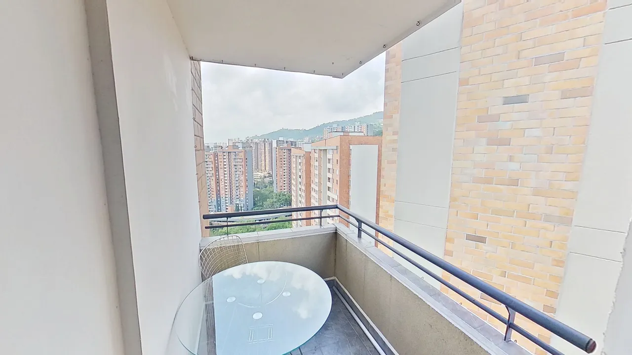 Apartamento en Loma de los Bernal foto 5