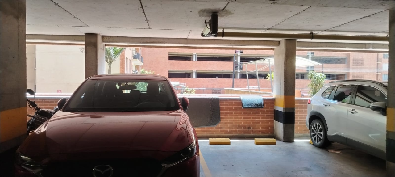 Apartamento de 3 alcobas en venta en Bavaria, Bogotá, 74 m² · foto 19 de 24