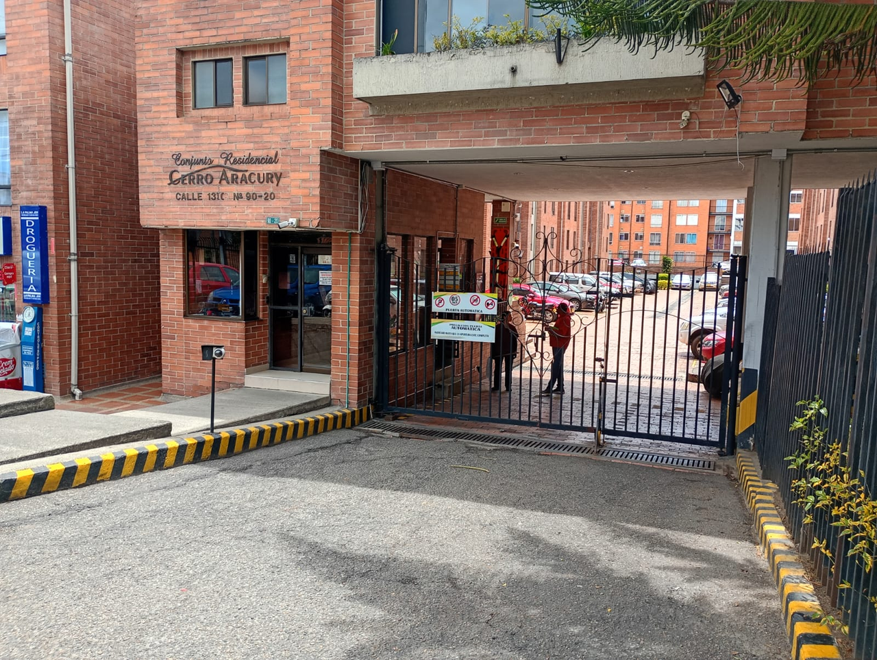 Apartamento de 3 alcobas en venta en El Rincon, Bogotá, 67 m² · foto 20 de 21