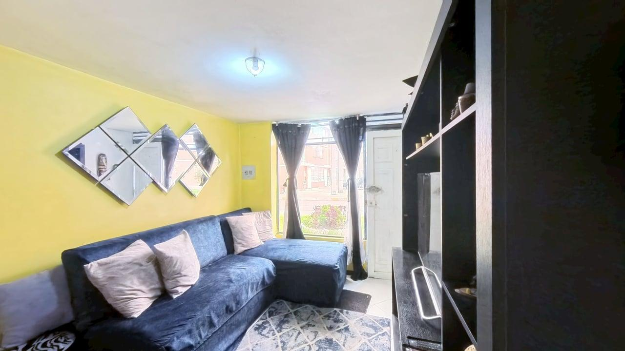 Casa de 3 alcobas en venta en Tintal Norte, Bogotá, 62 m² · foto 2 de 24