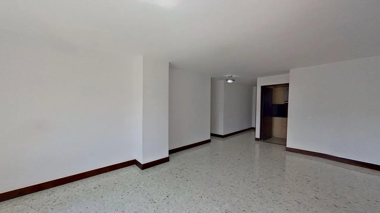 Apartamento en Prados del Norte foto 3