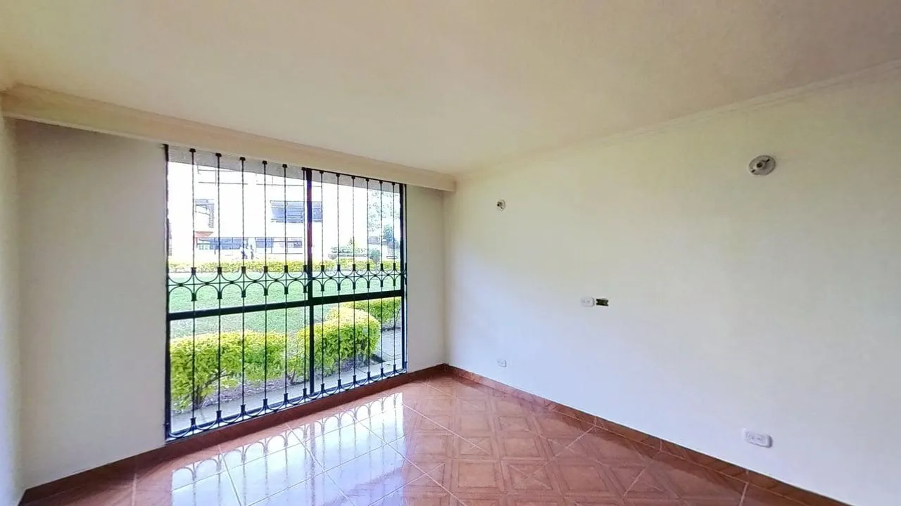 Apartamento en Altos de Madrid foto 2