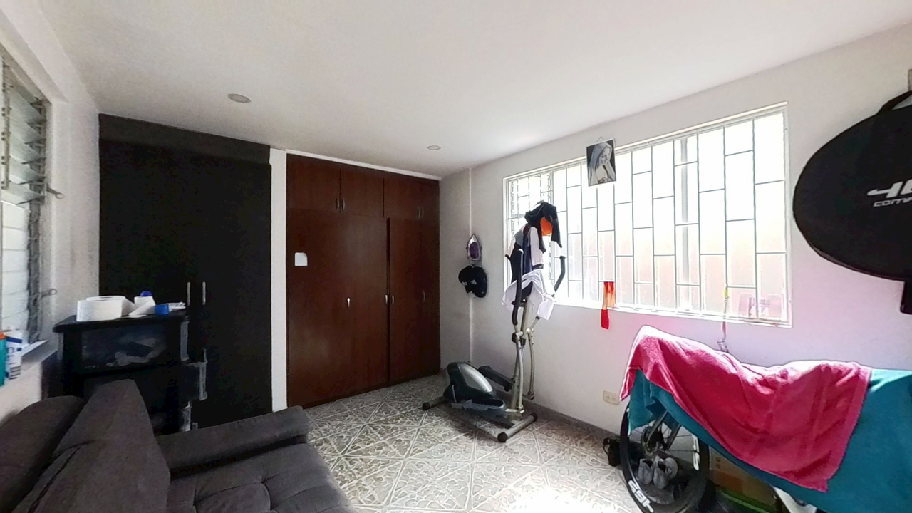 Casa de 7 alcobas en venta en Santa Cecilia, Bogotá, 201 m² · foto 16 de 19