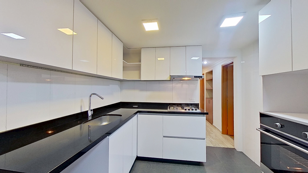 Apartamento en venta en Santa Barbara, Bogotá · foto 7 de 20