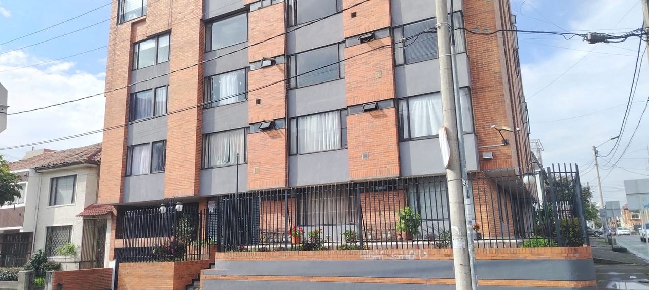 Apartamento en venta en Galerias, Bogotá · foto 13 de 16