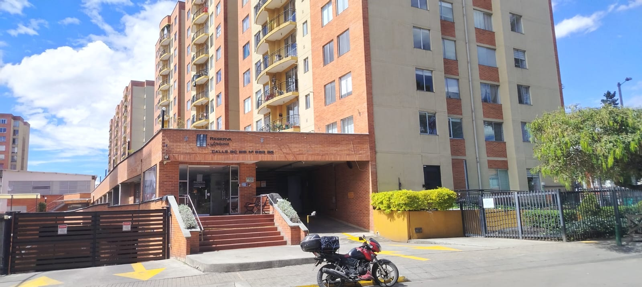 Apartamento de 3 alcobas en venta en Bavaria, Bogotá, 74 m² · foto 18 de 24