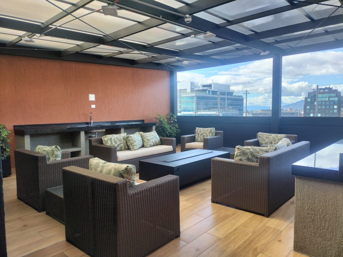 Apartamento de 1 alcoba en venta en Chico Lago, Bogotá, 24 m² · foto 13 de 21
