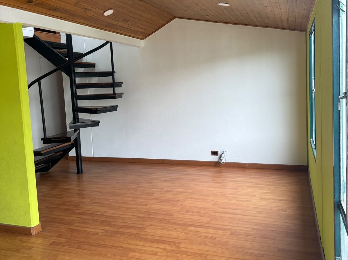 Apartamento en venta en Toberin, Bogotá · foto 3 de 10