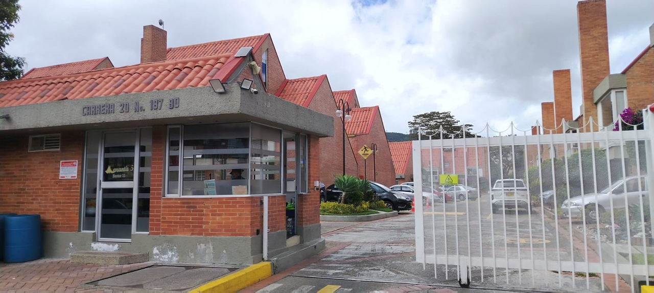 Casa de 2 alcobas en venta en Verbenal, Bogotá, 118 m² · foto 16 de 24