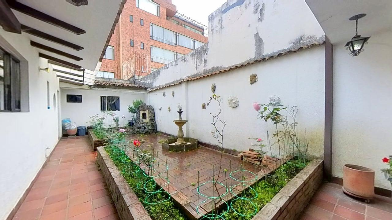 Casa en venta en Santa Barbara, Bogotá · foto 4 de 24